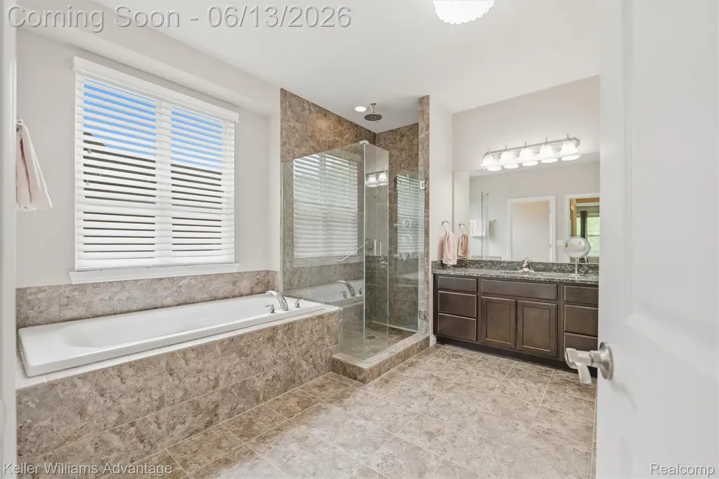 23740 Stoneleigh Drive Lyon Charter Township MI 48178