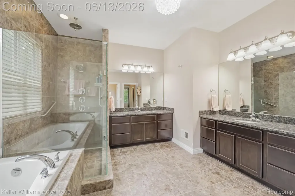 23740 Stoneleigh Drive Lyon Charter Township MI 48178