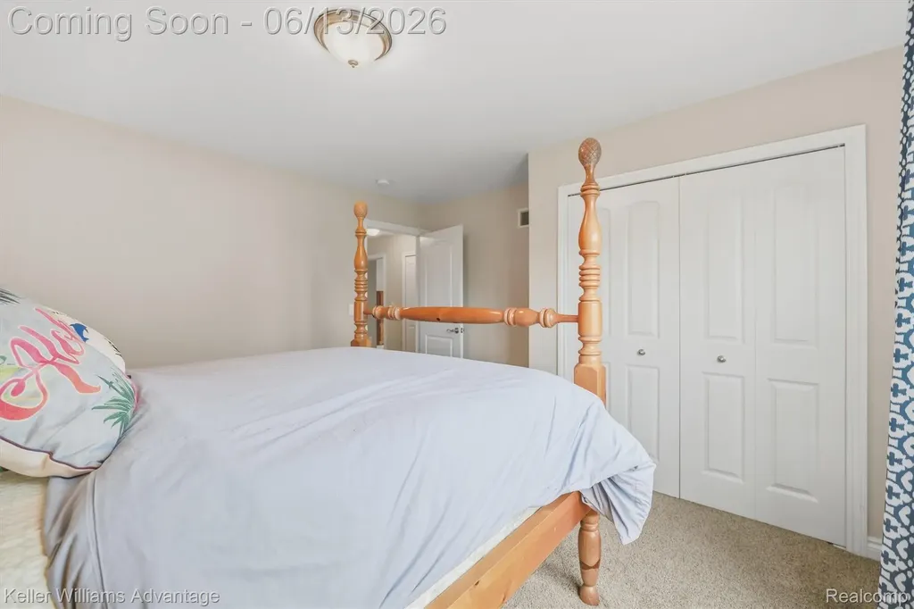 23740 Stoneleigh Drive Lyon Charter Township MI 48178