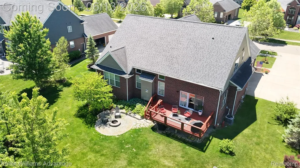 23740 Stoneleigh Drive Lyon Charter Township MI 48178