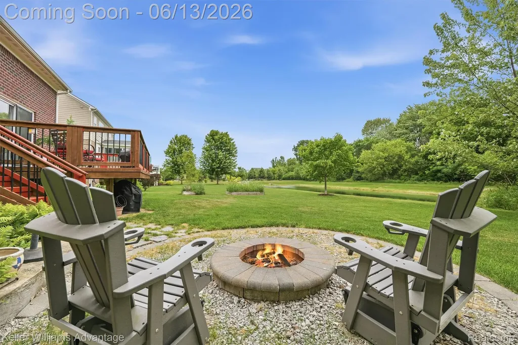 23740 Stoneleigh Drive Lyon Charter Township MI 48178