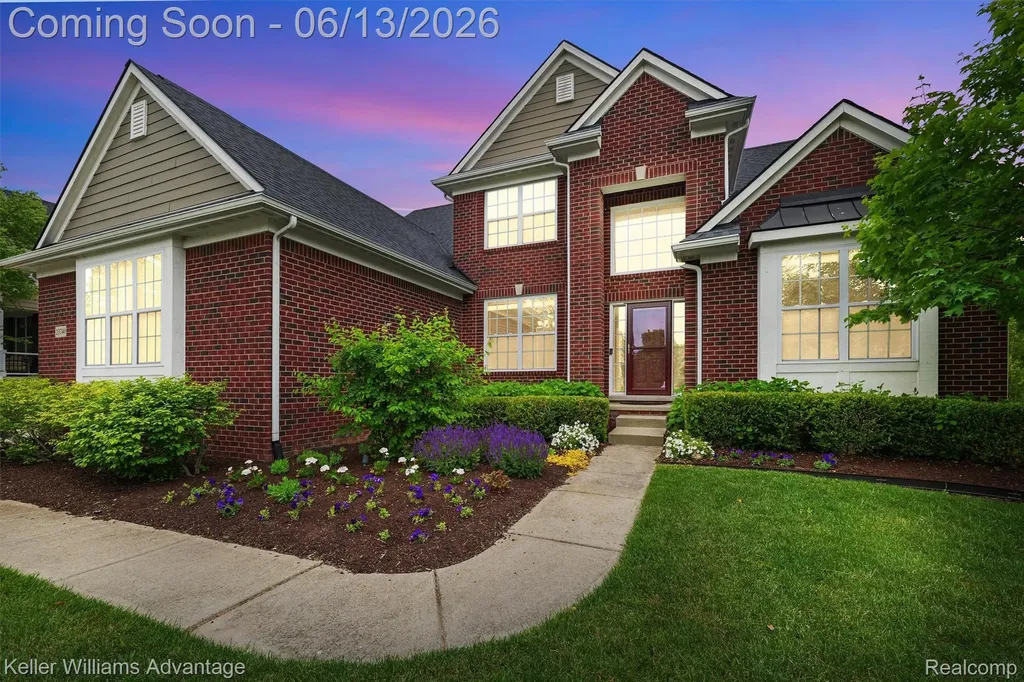 23740 Stoneleigh Drive Lyon Charter Township MI 48178