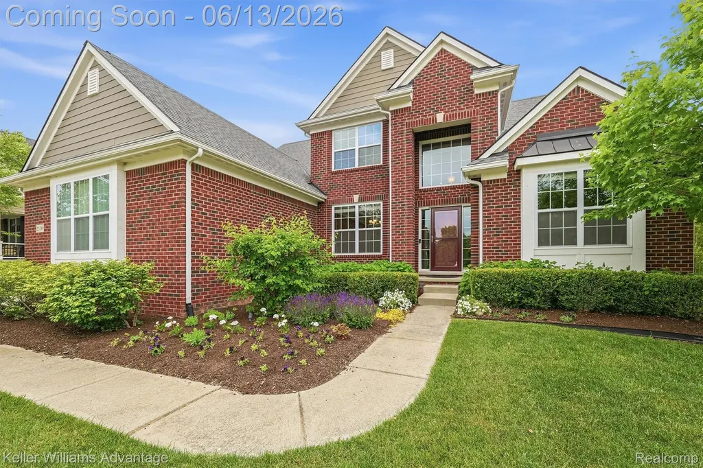 23740 Stoneleigh Drive Lyon Charter Township MI 48178