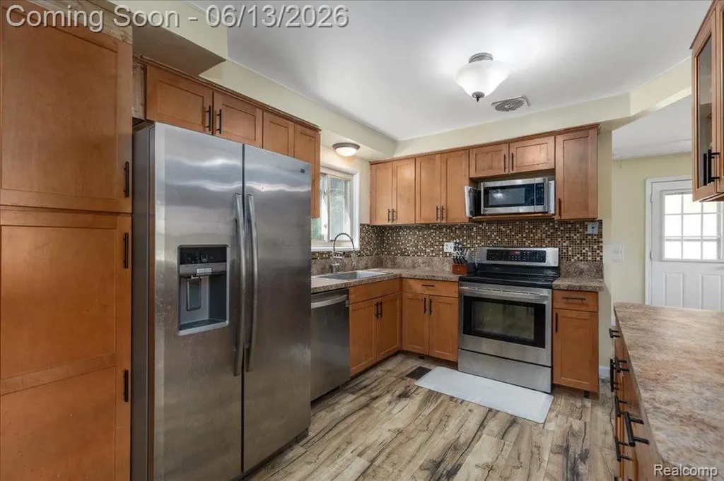 1746 Ashstan Drive Walled Lake City MI 48390