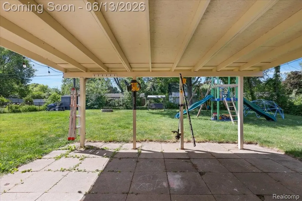 1746 Ashstan Drive Walled Lake City MI 48390