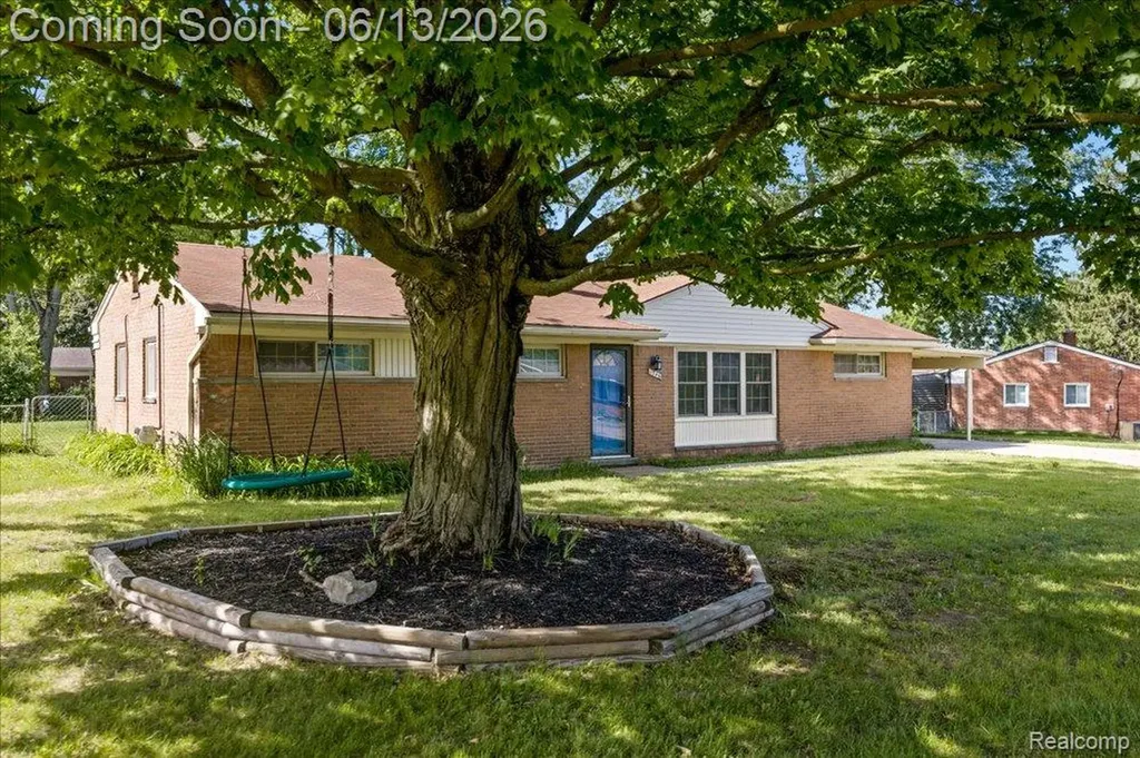 1746 Ashstan Drive Walled Lake City MI 48390