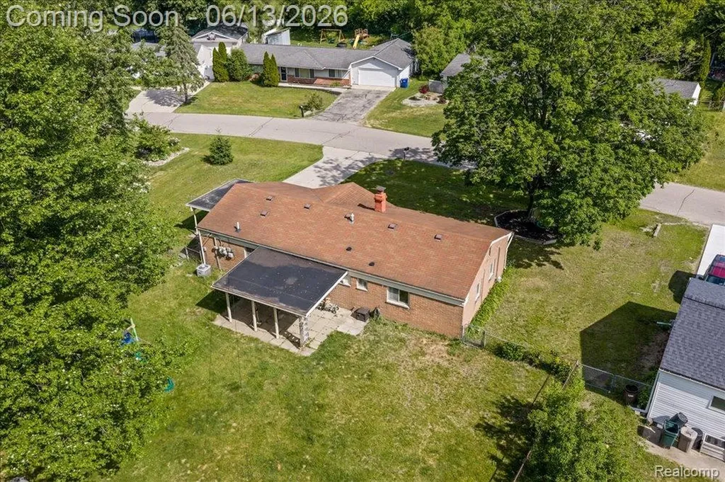 1746 Ashstan Drive Walled Lake City MI 48390