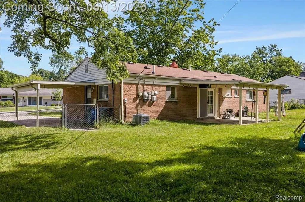 1746 Ashstan Drive Walled Lake City MI 48390