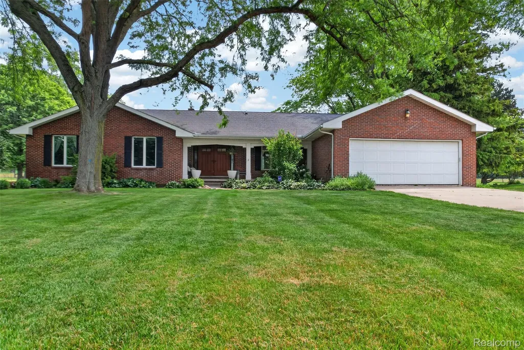 1330 Meadow Green Lane Linden City MI 48451