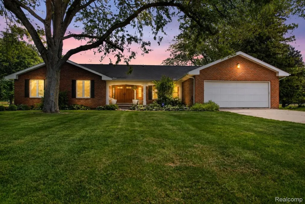 1330 Meadow Green Lane Linden City MI 48451