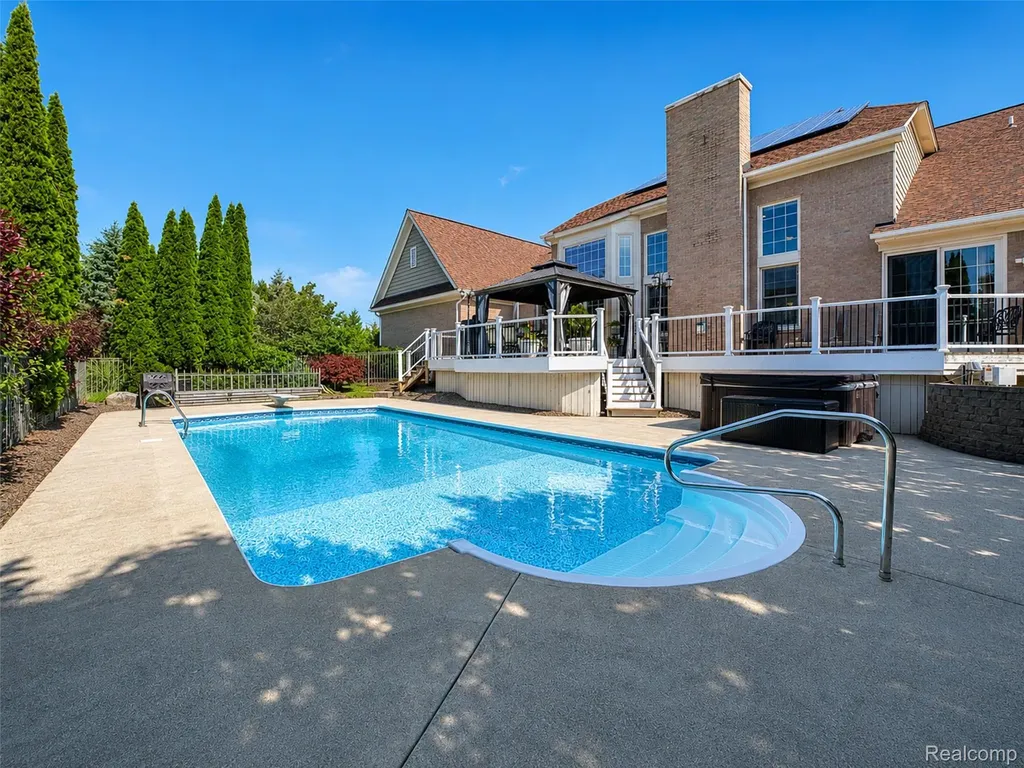 49335 Dominion Court Canton Charter Township MI 48187