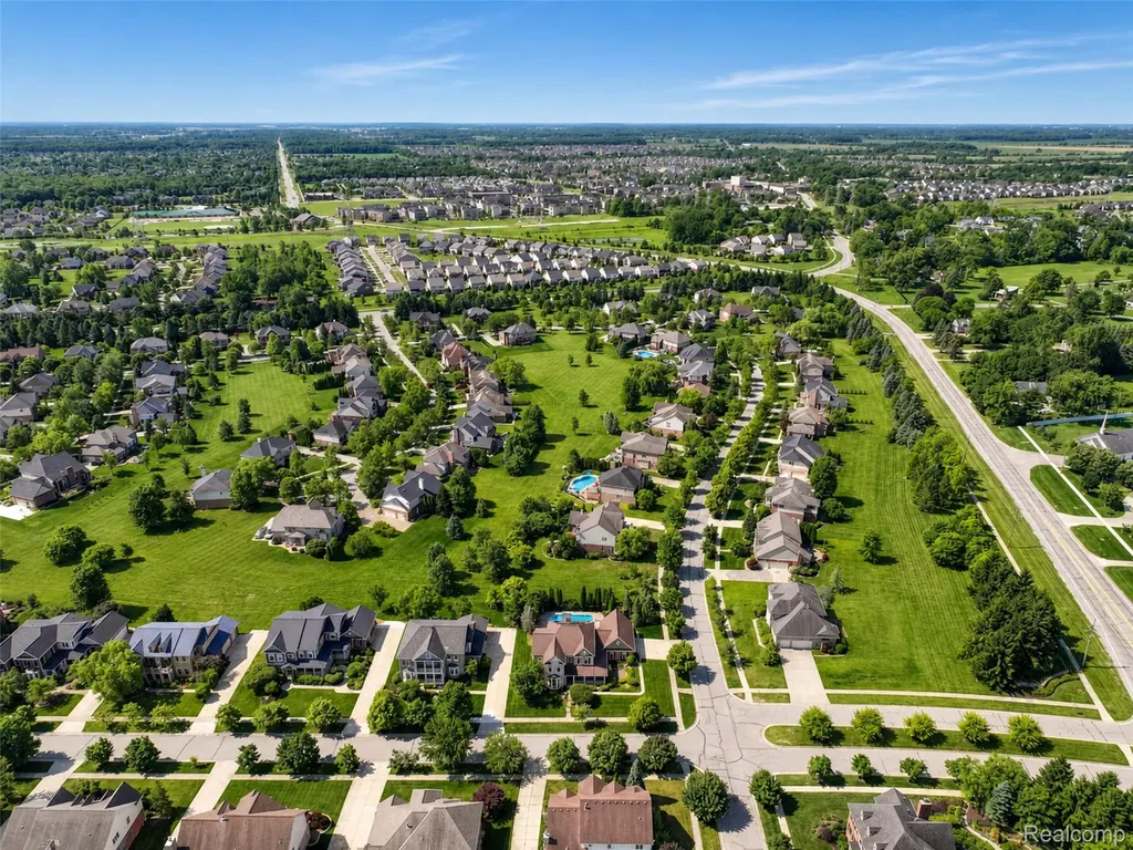 49335 Dominion Court Canton Charter Township MI 48187