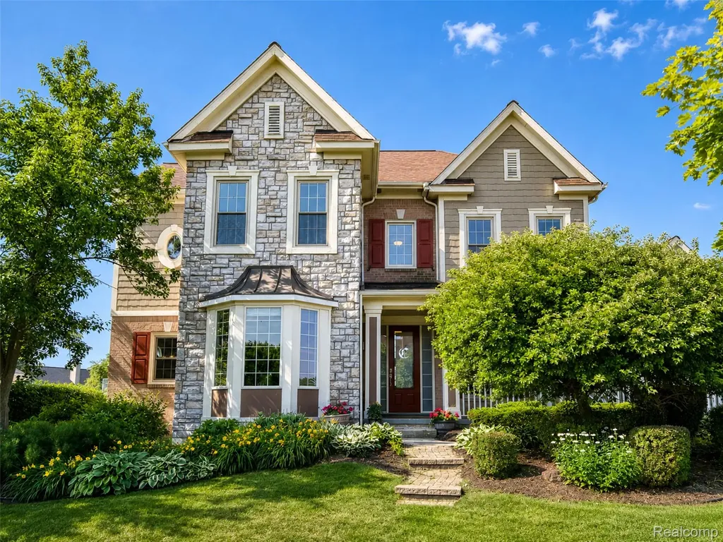 49335 Dominion Court Canton Charter Township MI 48187