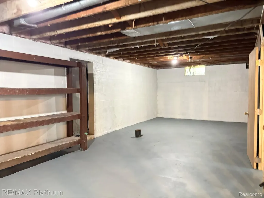 208 Devonshire Street York Charter Township MI 48198