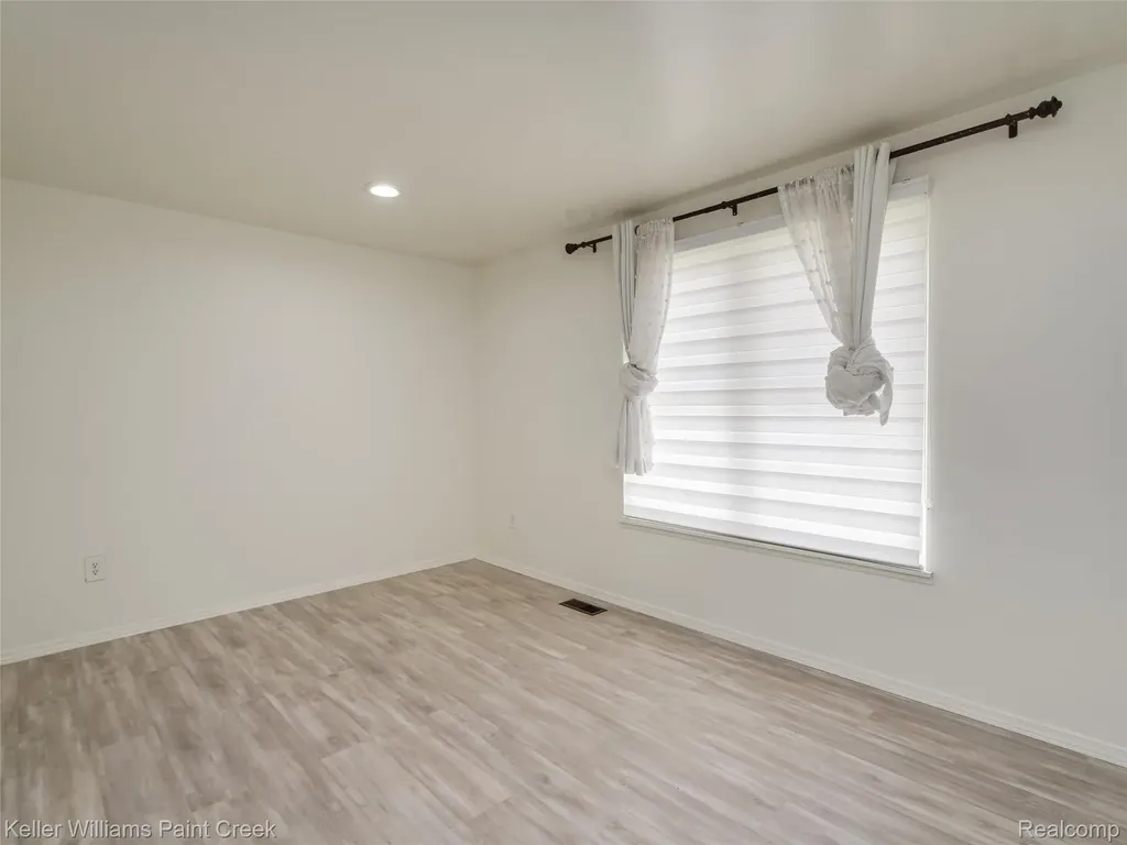36650 Park Place Drive Sterling Heights City MI 48310