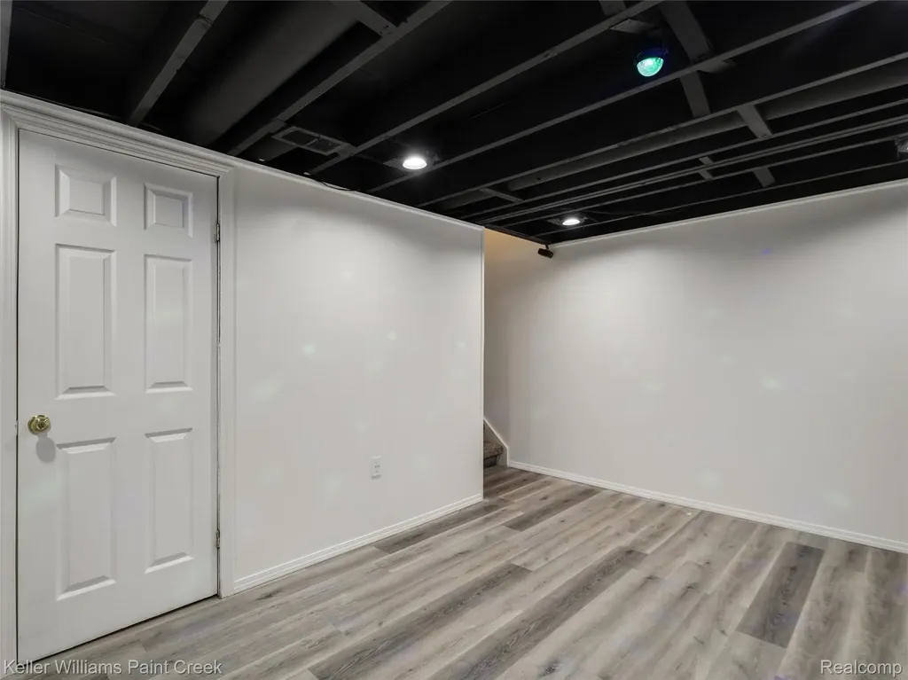 36650 Park Place Drive Sterling Heights City MI 48310