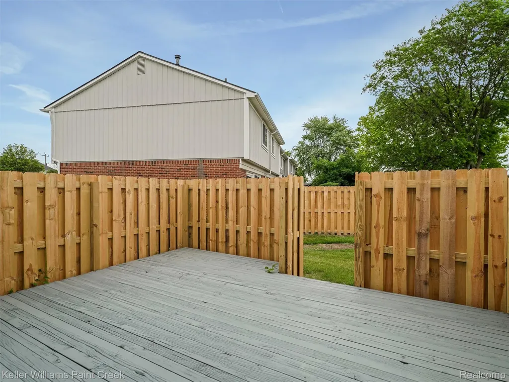 36650 Park Place Drive Sterling Heights City MI 48310