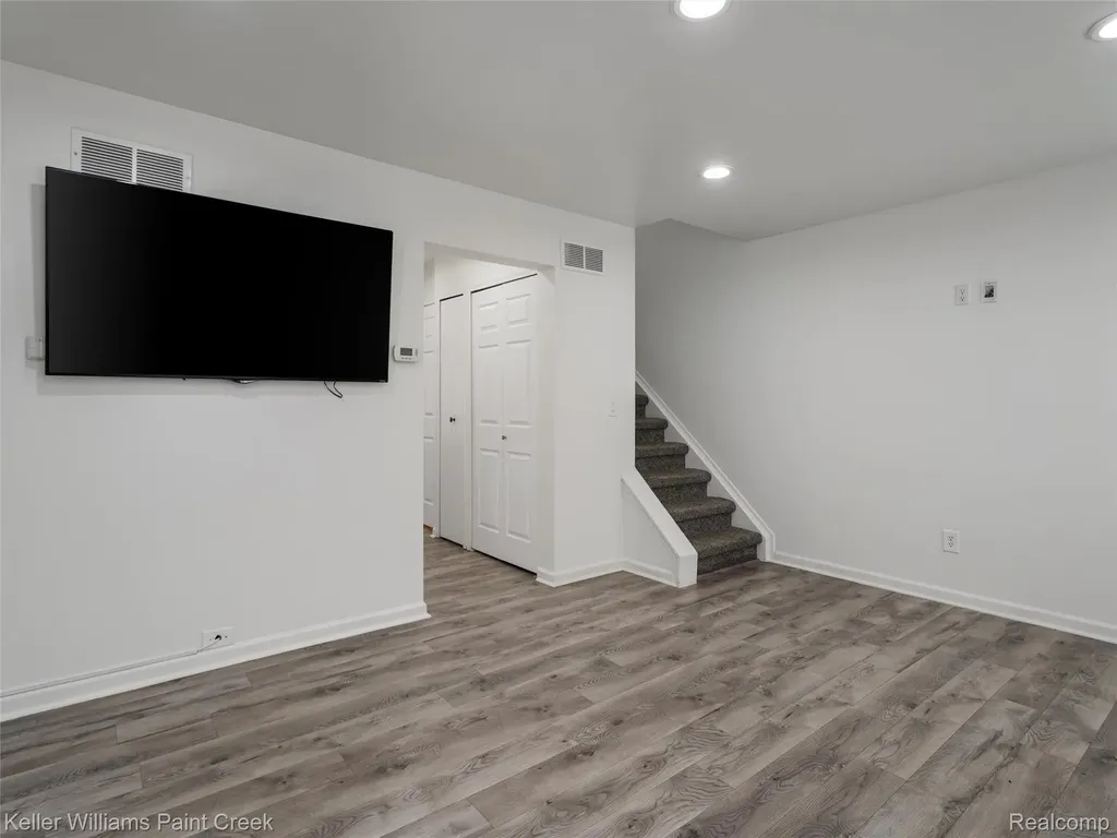 36650 Park Place Drive Sterling Heights City MI 48310
