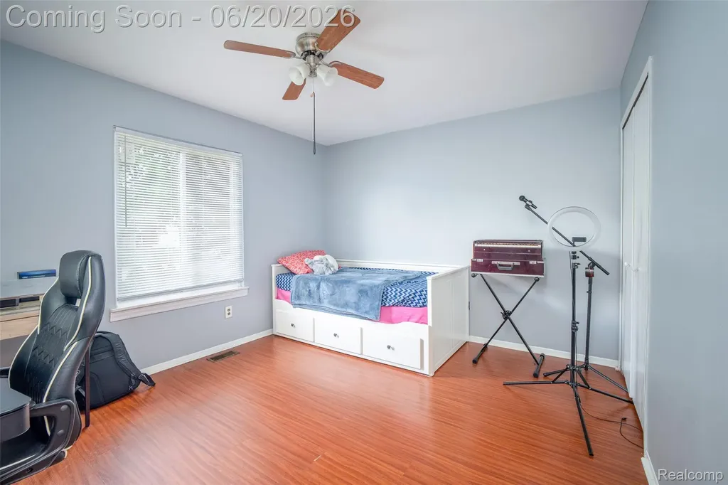 1129 Whittier Drive Canton Charter Township MI 48187