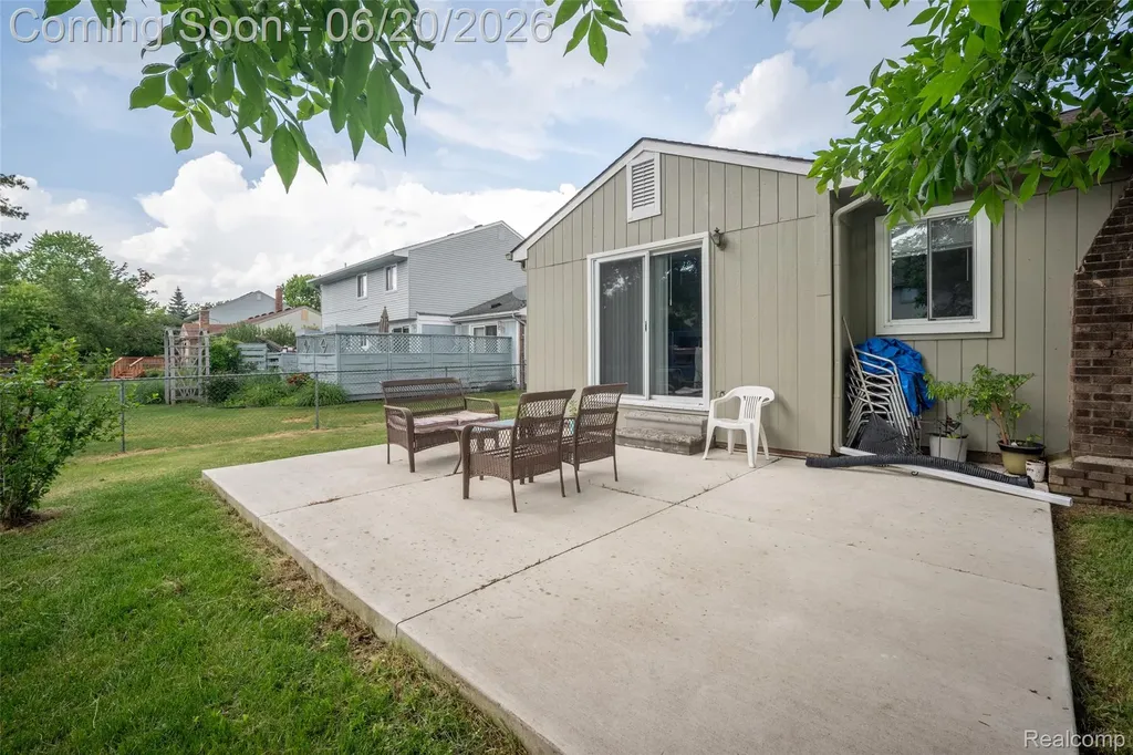 1129 Whittier Drive Canton Charter Township MI 48187
