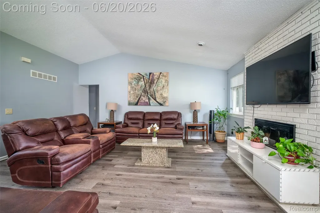 1129 Whittier Drive Canton Charter Township MI 48187