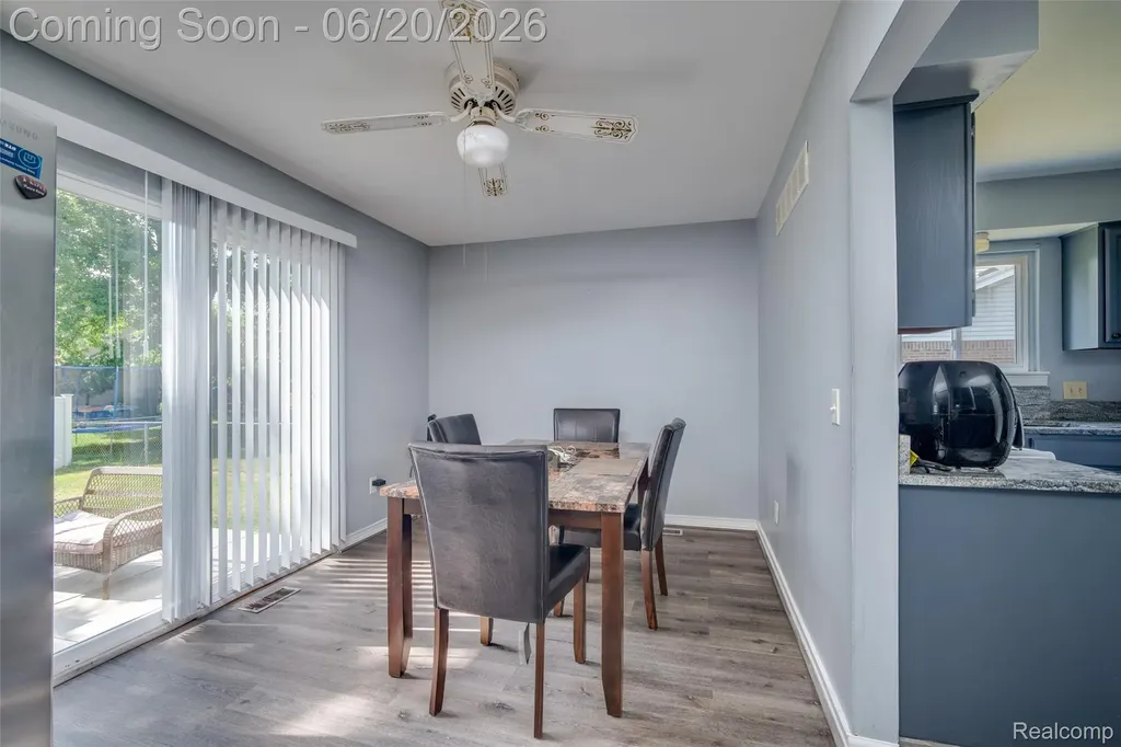 1129 Whittier Drive Canton Charter Township MI 48187
