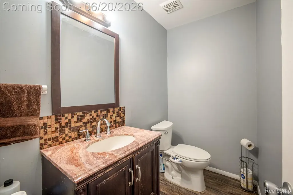 1129 Whittier Drive Canton Charter Township MI 48187