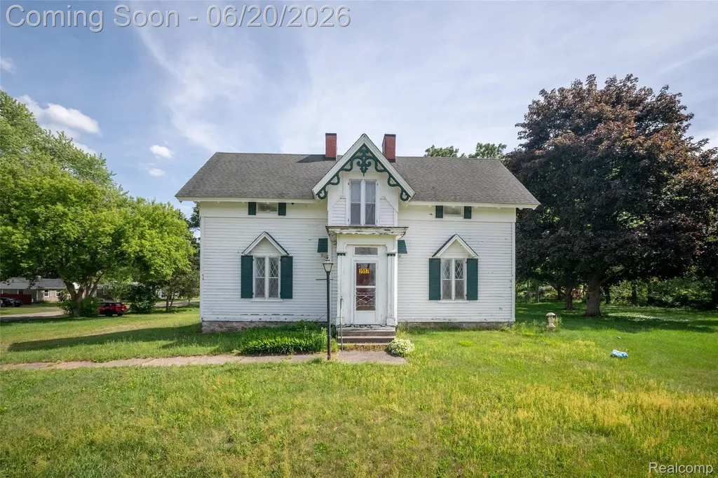 3557 W Walton Boulevard Waterford Charter Township MI 48329