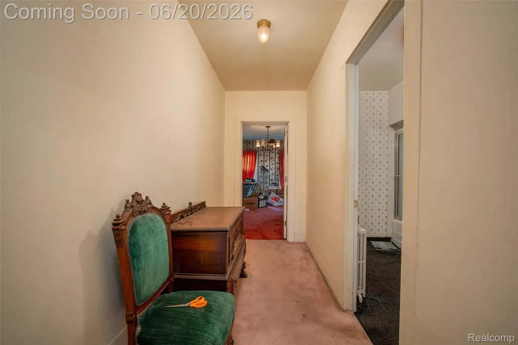3557 W Walton Boulevard Waterford Charter Township MI 48329