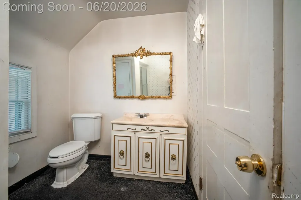 3557 W Walton Boulevard Waterford Charter Township MI 48329