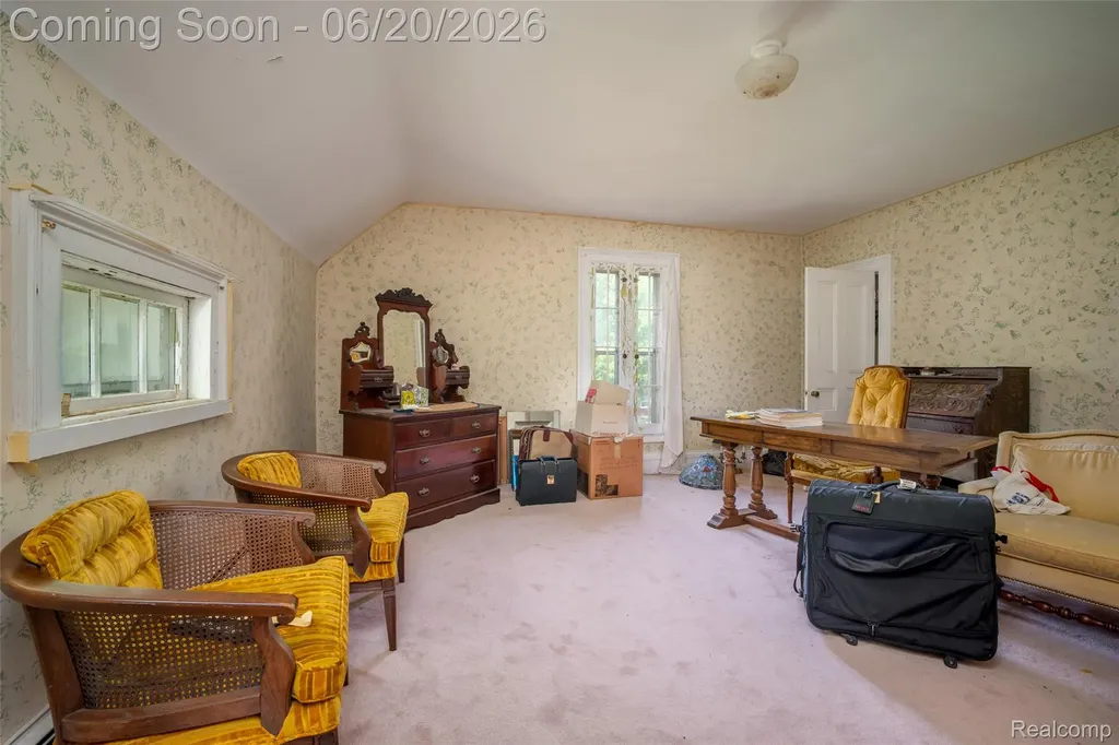 3557 W Walton Boulevard Waterford Charter Township MI 48329