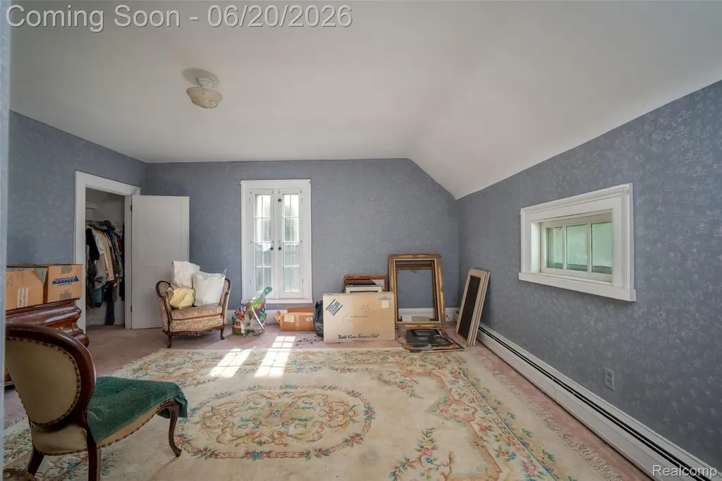 3557 W Walton Boulevard Waterford Charter Township MI 48329