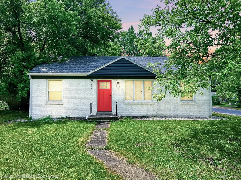 1821 Nazareth Road Kalamazoo Charter Township MI 49048