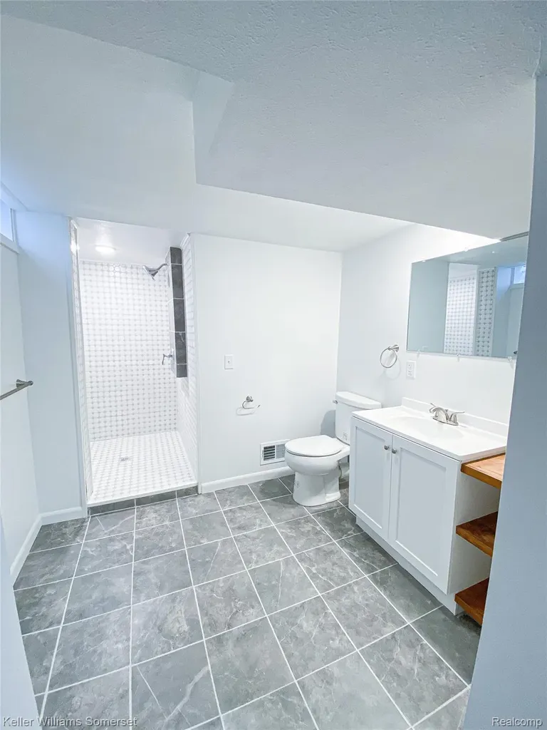 1821 Nazareth Road Kalamazoo Charter Township MI 49048