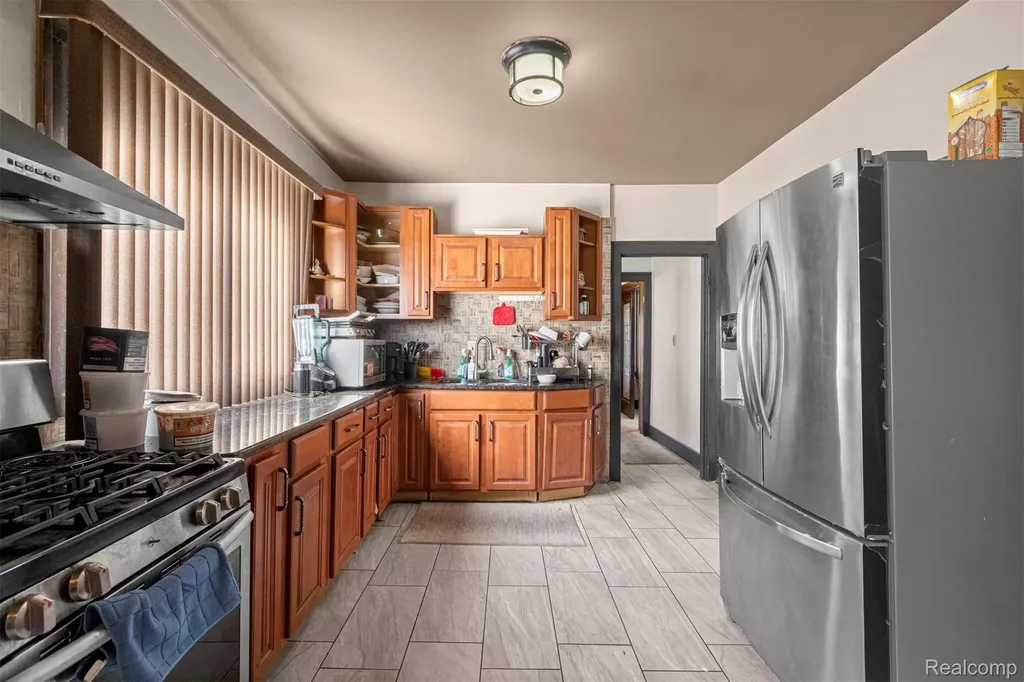 7658 Appoline Street Dearborn City MI 48126