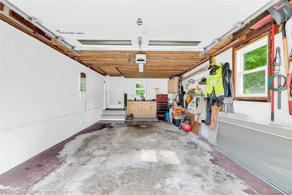 2640 Huckleberry Lane Port Huron Charter Township MI 48060