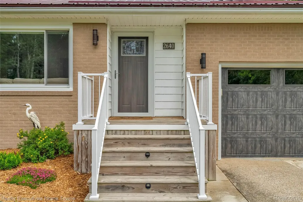 2640 Huckleberry Lane Port Huron Charter Township MI 48060