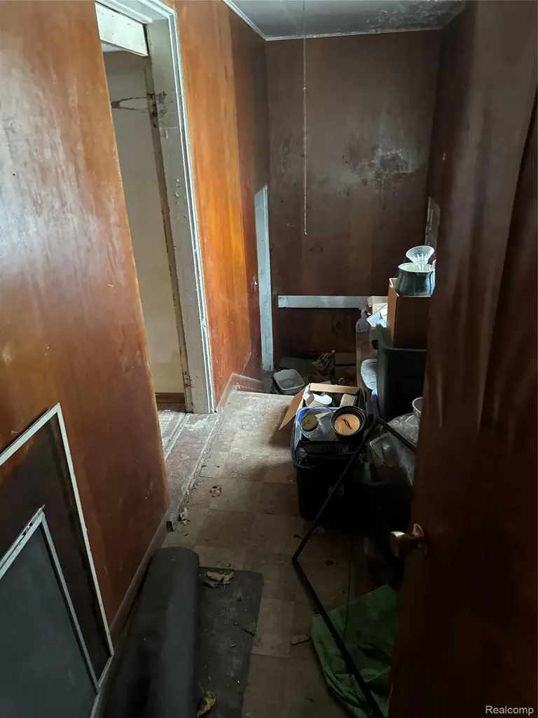 14750 Mettetal Street Detroit City MI 48227