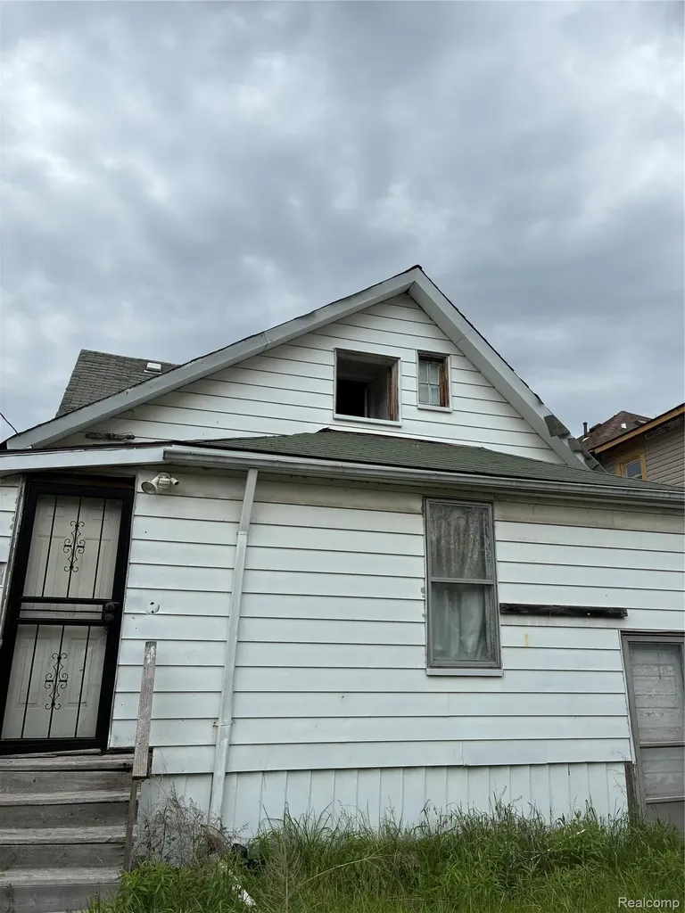 14750 Mettetal Street Detroit City MI 48227