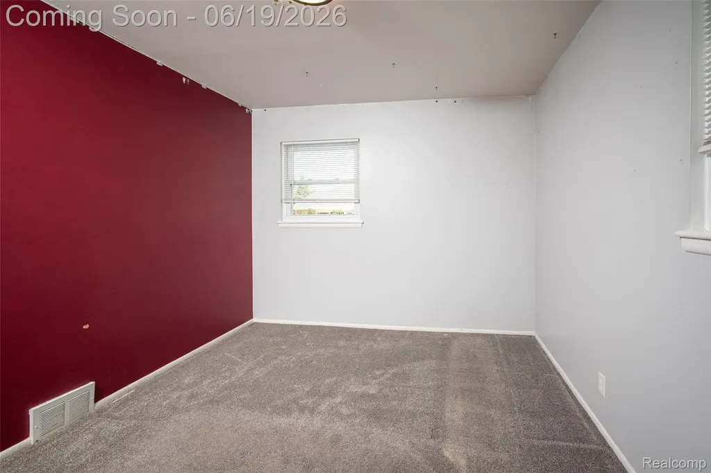23814 Elmira Street St. Clair Shores City MI 48082