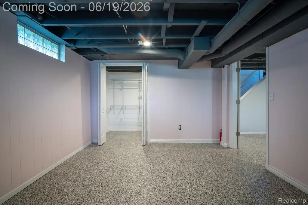 23814 Elmira Street St. Clair Shores City MI 48082