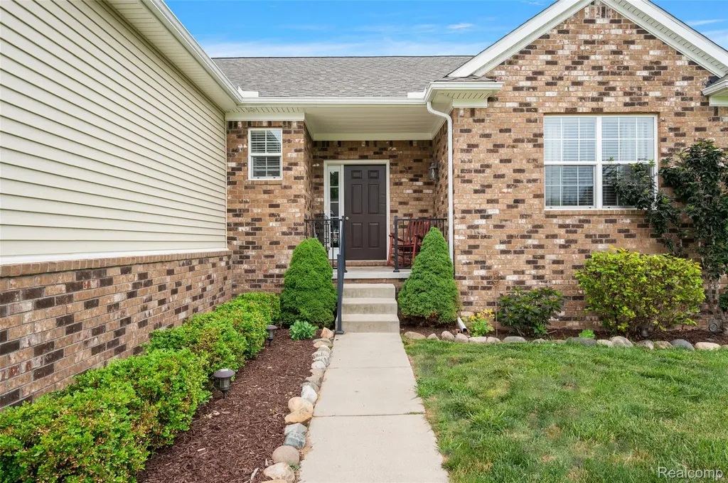 52 Parker Lane Brandon Charter Township MI 48462