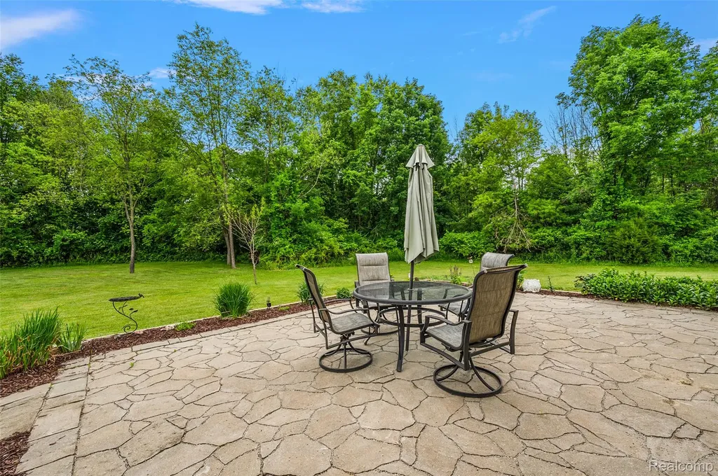52 Parker Lane Brandon Charter Township MI 48462