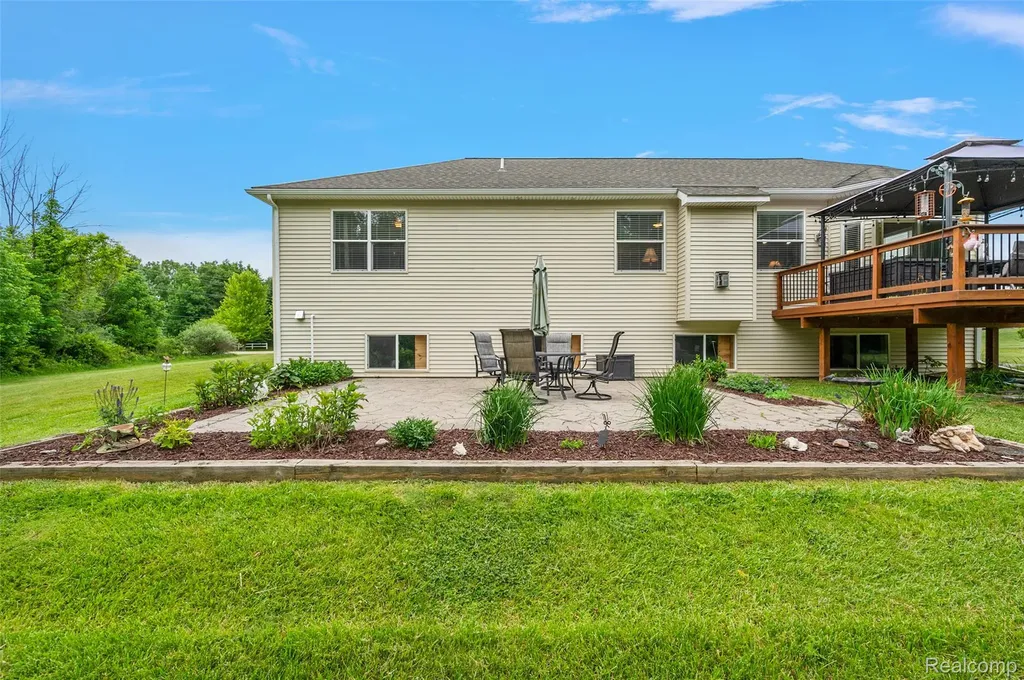 52 Parker Lane Brandon Charter Township MI 48462