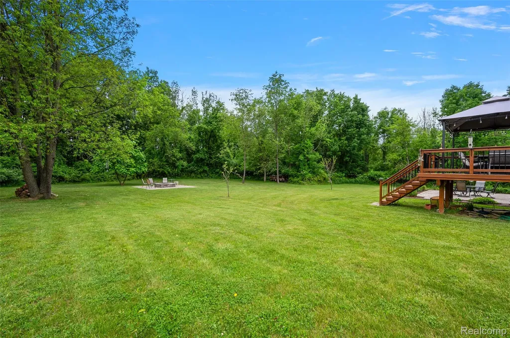 52 Parker Lane Brandon Charter Township MI 48462