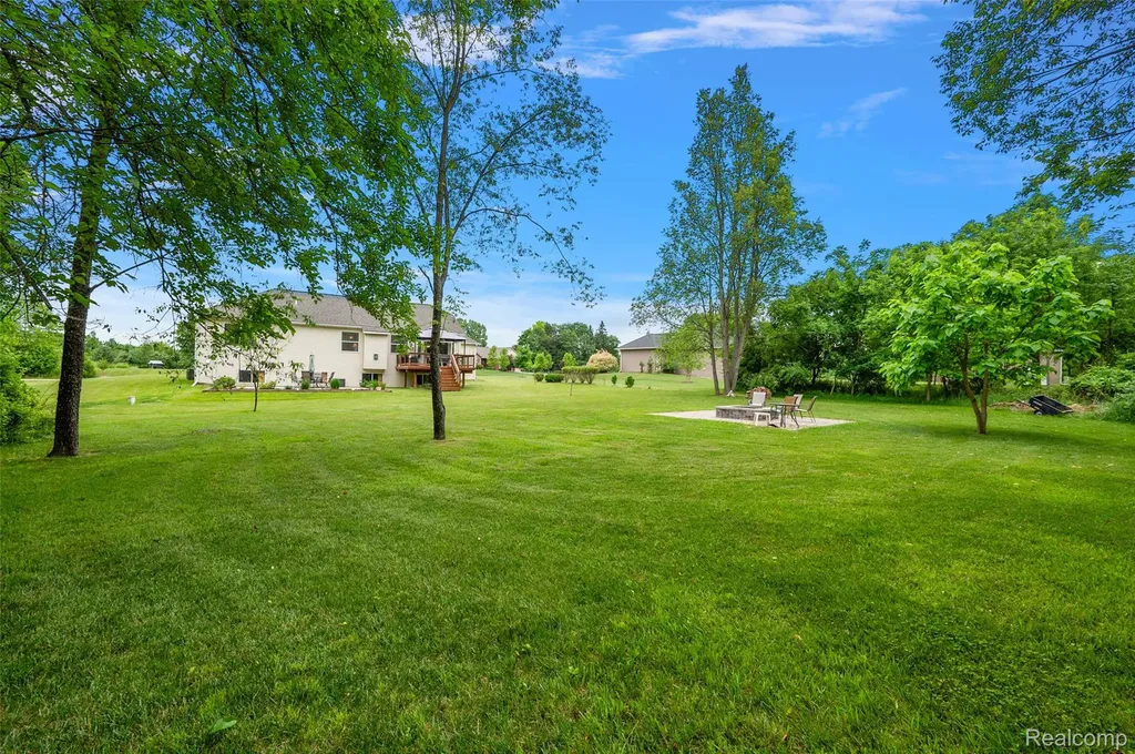 52 Parker Lane Brandon Charter Township MI 48462