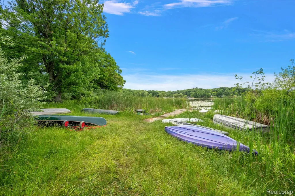 52 Parker Lane Brandon Charter Township MI 48462