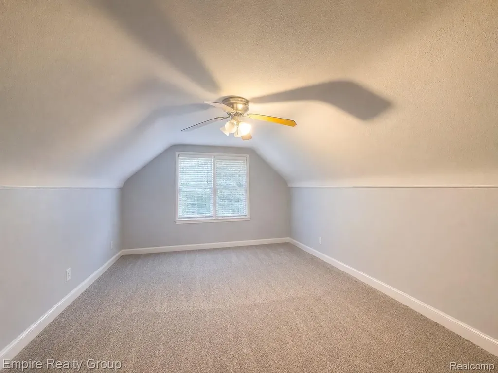 12852 Wormer Redford Charter Township MI 48239