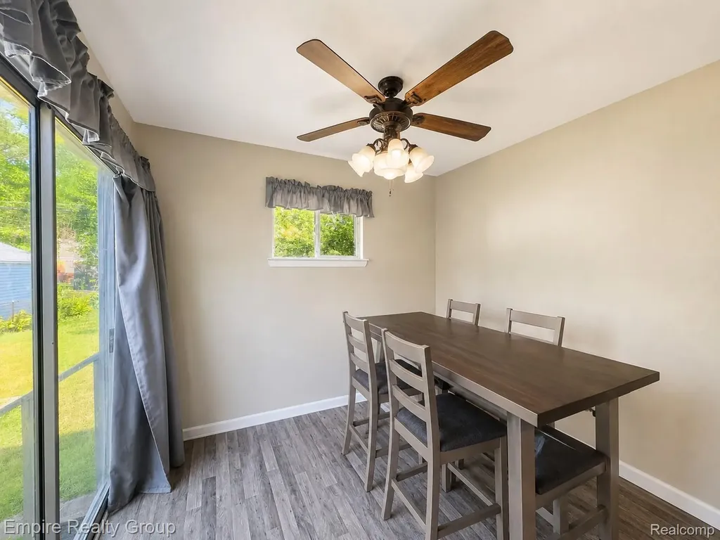 12852 Wormer Redford Charter Township MI 48239