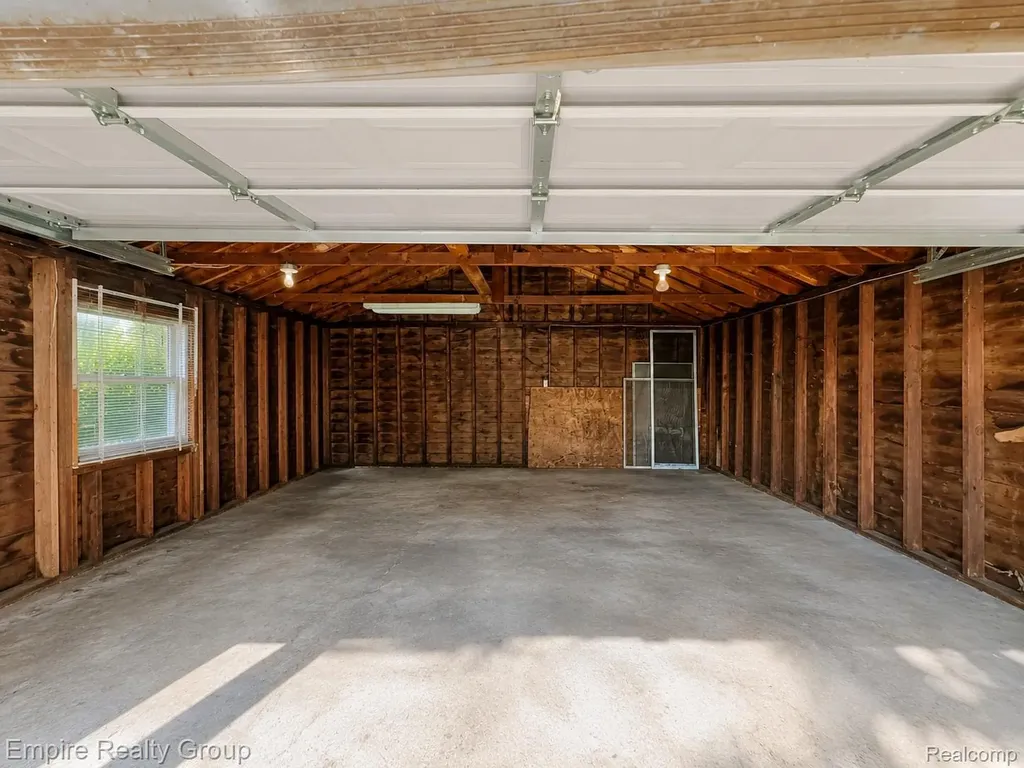 12852 Wormer Redford Charter Township MI 48239